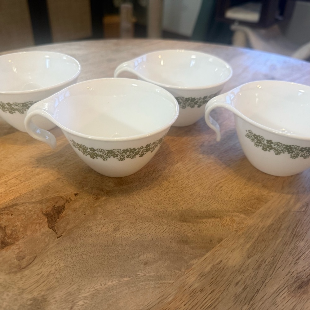 4 vintage Corelle Spring Blossom Crazy Daisy Mugs